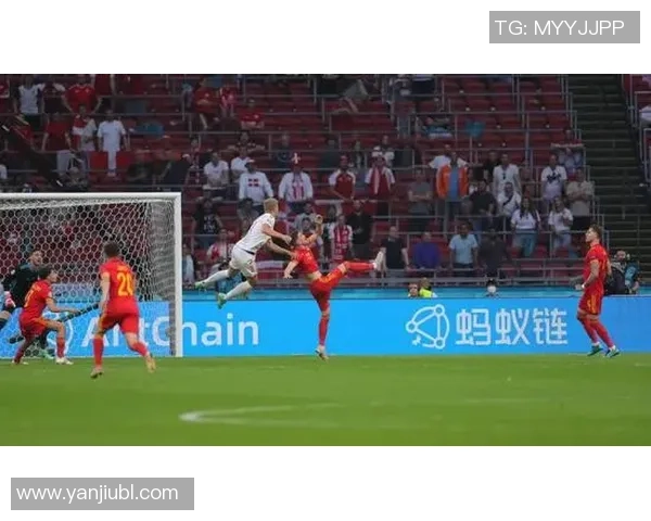 棕色足球的魅力探索与文化传承在全球体育中的重要性分析